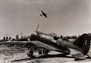 Wwii German Press Photo Eastern Front Captured Polikarpov I - 16 Fighter Plane