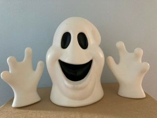 White Plastic Ghost Head And Hands Halloween Decorations/props