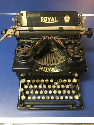Vintage 1930 Royal Model 10 Typewriter W/ Beveled Glass Sides (serial X - 834059)
