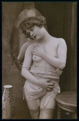 French Nude Woman Be Cold Girl Vintage 1920s Old Rppc Photo Postcard
