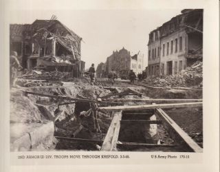 Wwii Us Army Photo 2nd Armored Division Fighting In Krefeld Germany 47