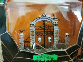 Lemax Spooky Town Table Accent Cemetery Gate Halloween Accessory