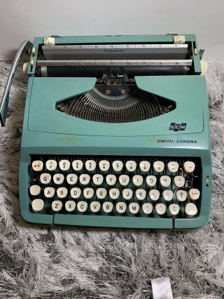 Vintage Smith - Corona Corsair Portable Typewriter With Carrying Case Collectors