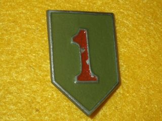 Wwii Occupation Us Army 1st Inf Div Patch Di - Painted,  Nhm,  German - Made,  Pb