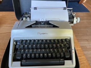 Olympia Sm9 Deluxe Typewriter With Case,  Late 1960s,  Made In Germany.