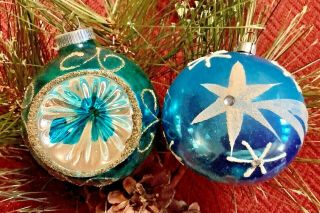 2 Vtg German Glass Xmas Ornaments: Atomic Stars,  Blue Balls,  Deep Fluted Indent
