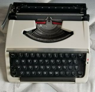 Vintage Sears Portable Typewriter Black Case Model No.  268.  52000