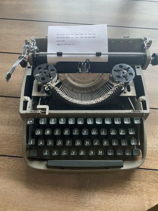 Vintage Remington Travel - Riter Typewriter With Case (missing Cover)