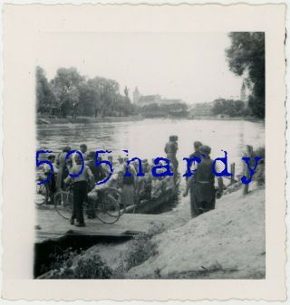 Wwii Us Gi Photo - Locals Packed In Boat Crossing Danube River Lauingen Germany
