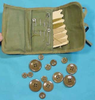 Wwii Us Soldier’s Sewing Kit