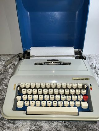 Vintage Underwood 378 Portable Typewriter With Carrying Case Collectors Piece 2