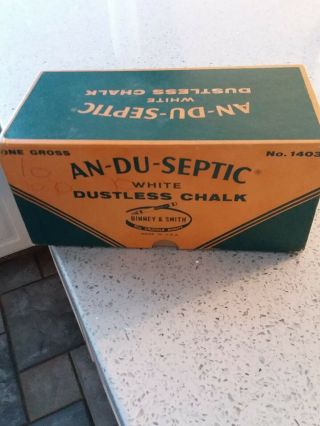 Vintage Binney & Smith An Du Septic Dustless Chailk No.  1403 / Partial Box