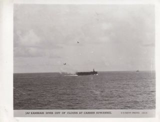 Wwii Us Navy Photo Japanese Kamikaze Attack Uss Suwannee Leyte Gulf 668