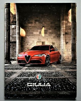 2017 Alfa Romeo Giulia Prestige Brochure 505 Hp 84 Pages 12 " X 9 " Gg