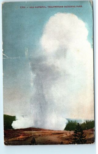 1919 Old Faithful Yellowstone National Park Wyoming Vintage Postcard B34