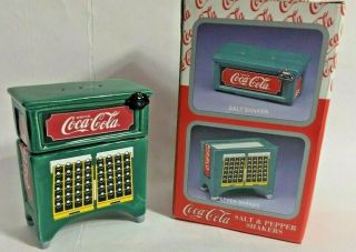 Nib Vintage 1997 Coca - Cola Cooler Salt And Pepper Shakers