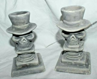 Estate=halloween,  Set Of Skelton With Hat On Head Candle Stick Holders Look