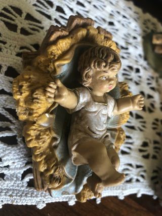 Vintage 3 3/4 Baby Jesus 2 Pc " Nativity Figure Made In Italy Manger Scene