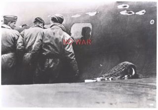 Wwii German War Photo Soldiers Pilots Close Airplane After The Battle