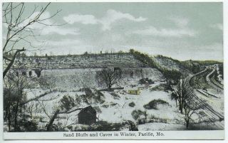 (4980) Old Postcard The Sand Bluffs And Caves In Winter At Pacific Missouri