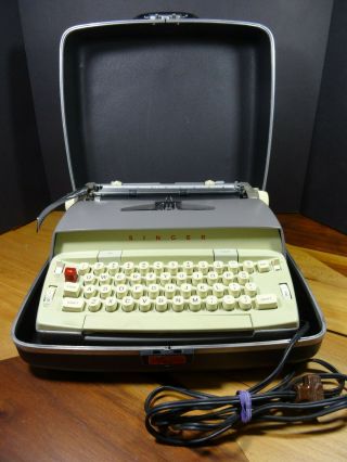 Singer Electric Typewriter Vintage Portable With Hard Case Model T 80 (?)