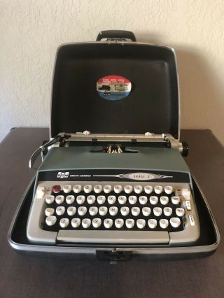 Smith - Corona Galaxie Ii Vintage Typewriter With Case