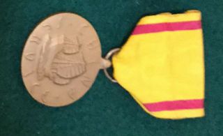 World War 2 Us Navy China Service Medal Crimp Brooch Wwii - Korean War