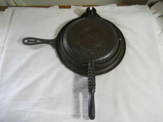 Antique Cast Iron Griswold Waffle Iron America No.  8 Pat 