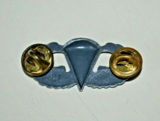 WW2 US ARMY AIRBORNE WINGS PIN BACK MARKED V - 21 2OF 2 2