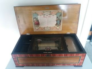 Antique Swiss Music Box 20 Tunes With Royal Coat Of Arms - Harp Zither Style