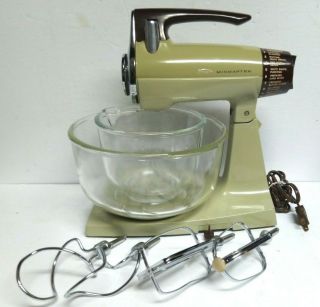 Vintage Sunbeam Stand Mixmaster Mixer Avocado Green Model 1 - 7a Fireking Bowls