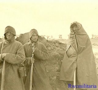 Forced Labor German Soldier View Of Russian Pow 
