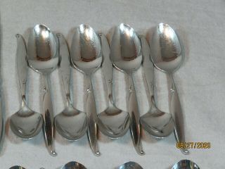 57 pc ONEIDA COMMUNITY DRIFTWOOD STAINLESS FLATWARE SERVICE FOR 10,  SERVING PC 3