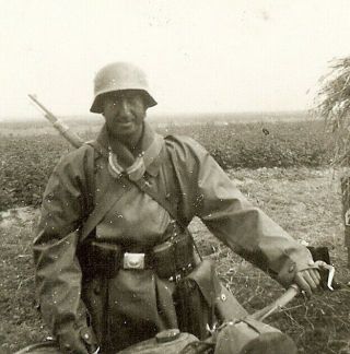 Tough Looking Helmeted Wehrmacht Kradmelder W/ Rifle & Motorcycle In Field