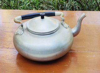 Knobler Viking British Colony Tea Pot Kettle Hong Kong