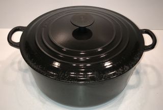 Le Creuset 28 Round Black Enamel Cast Iron Dutch Oven Made In France 7.  25qt