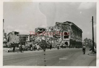 Wwii Photo - 2nd Armored Division - Us Gi View Of Bombed Berlin - Germany 9