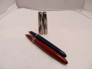 1960s Pair Parker 21 Navy Blue And Burgandy Fountain Pens