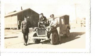 Ww2 Photo - 3 Us Soldiers With A Jeep