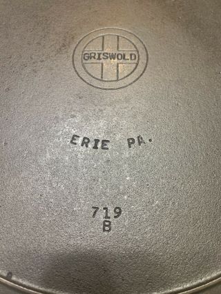 Vintage Griswold No.  12 Cast Iron Skillet 719 B Erie PA.  Heat Ring Restored 2