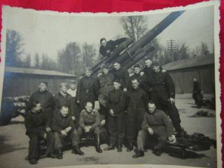 Wwii German Photo Combat Soldiers Pc 88mm Set Up Crew