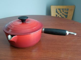 Le Creuset 2 Qt Red Enameled Cast Iron Pour Saucepan Pot With Lid 18