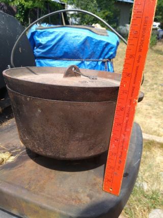 Vintage 10 " 3 Footed Cast Iron Dutch Oven With Lid Made In Usa Bean Cowboy Pot