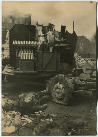 Wwii Large Size Photo: Destroyed Flak Anti - Aircraft Gun In Center Of Berlin 1945
