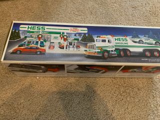 1991 Hess Toy Truck And Racer W Box Lights & Racer Brand