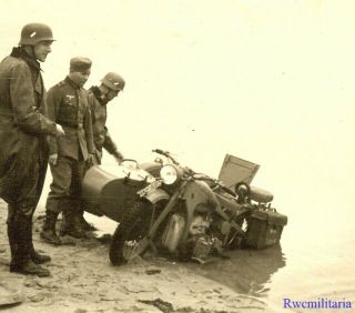Port.  Photo: Stuck Wehrmacht Kradmelder W/ Motorcycle In Muddy Riverbank (1)
