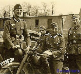 Wehrmacht Soldiers Posed W/ Motorcycle (v - 25023) By Staff Car
