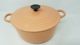 Vintage Le Creuset Cast Iron Dutch Oven 22 Peach Pink Rare Color 3.  5 Qt
