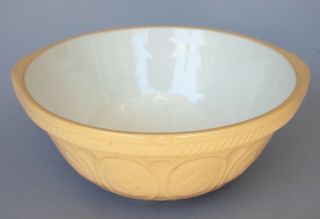 T G Green England Vintage Gripstand Mixing Bowl 13 1/4“ Yellow Stoneware