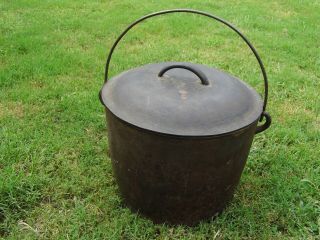 Large Vintage Cast Iron 3 Footed Cauldron Kettle Pot W Gate Mark And 8 Lid